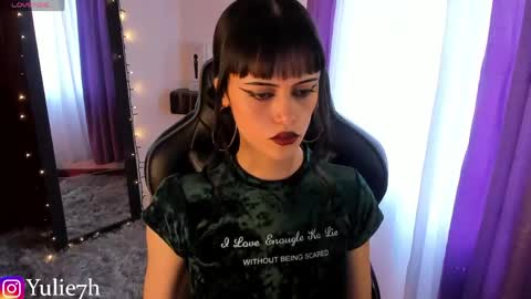 Snapshot of _jessy_moon_ chatting on May 1, 10:14 pm ... online show from May 1, 10:14 pm