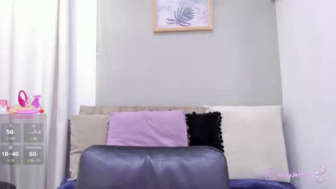 Snapshot of _jireh33_ chatting on April 22, 7:37 pm online show from April 22, 7:37 pm