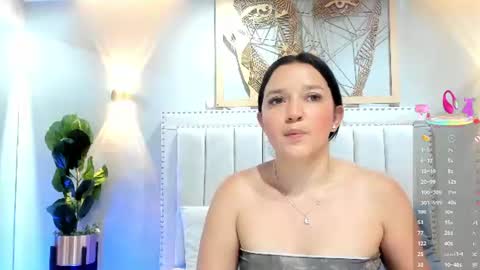 Snapshot of _jireh33_ chatting on July 9, 10:25 pm online show from July 9, 10:25 pm