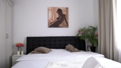 Snapshot of _jollie_joy chatting on April 9, 10:42 am Jocelyn online show from April 9, 10:42 am