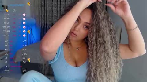 _just_a_queen_3 online show from January 6, 10:30 am