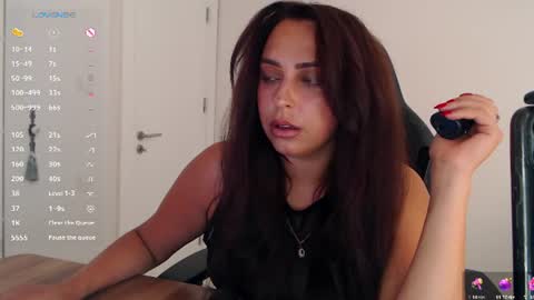 _just_a_queen_3 online show from June 25, 5:28 pm