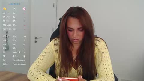 _just_a_queen_3 online show from July 21, 6:21 pm