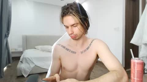 Snapshot of _just_funk_ chatting on July 22, 8:06 am My song - online show from July 22, 8:06 am
