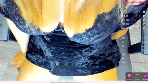 _justcallme_ online show from June 1, 9:27 pm