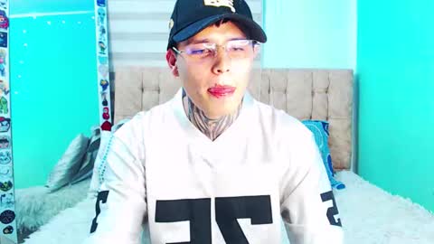 mod online show from March 6, 6:54 am