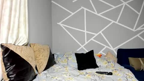 Snapshot of _justtease_ chatting on November 11, 6:02 am Dennise online show from November 11, 6:02 am