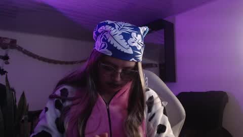 Snapshot of _kat_sweet chatting on April 30, 3:13 am Cata online show from April 30, 3:13 am