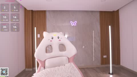 Snapshot of _kath8 chatting on January 8, 5:37 am --- online show from January 8, 5:37 am