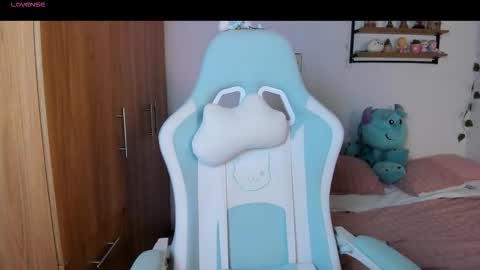 Snapshot of _kellys chatting on February 6, 2:16 am kelly online show from February 6, 2:16 am