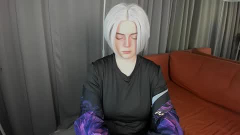 Li online show from September 17, 8:43 pm