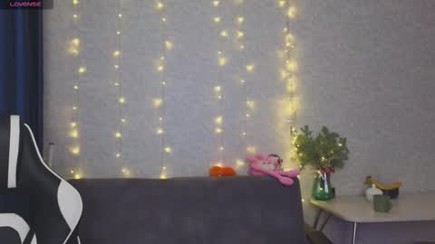 Snapshot of _kirieshka chatting on February 26, 3:22 pm Molly Emily online show from February 26, 3:22 pm