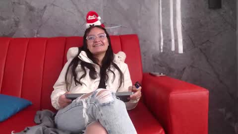 Snapshot of _kita chatting on December 1, 2:44 pm Jalina online show from December 1, 2:44 pm