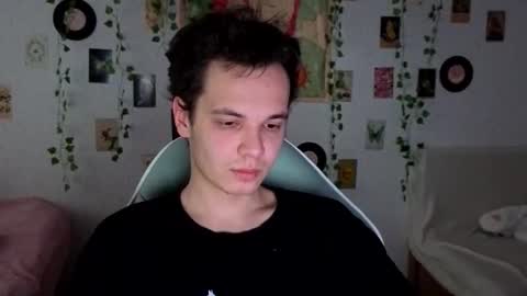 _kitekat_ online show from October 27, 8:29 am