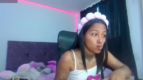Stefany online show from May 7, 10:48 pm