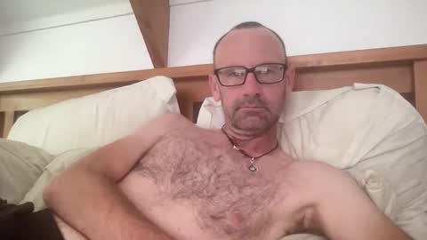 Kiwi online show from March 18, 9:40 pm