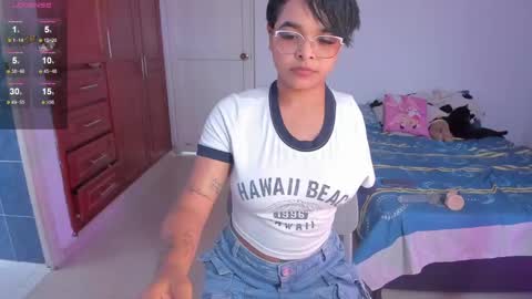 Snapshot of _koriinn_ chatting on April 19, 7:49 pm koriinn online show from April 19, 7:49 pm
