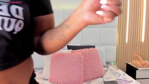 _krystal_cambell online show from April 14, 11:49 am