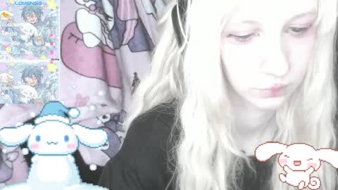 Snapshot of _kuroneeko_ chatting on February 7, 6:13 pm  kuro  online show from February 7, 6:13 pm