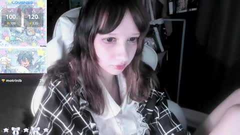 Snapshot of _kuroneeko_ chatting on October 30, 7:21 am  kuro  online show from October 30, 7:21 am