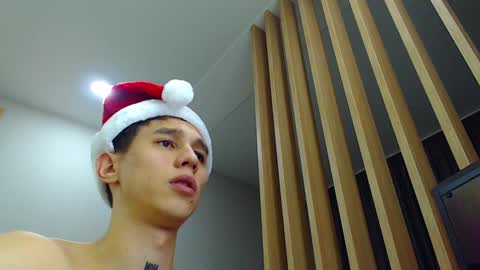 Snapshot of _kurt chatting on December 26, 12:36 am Kurt online show from December 26, 12:36 am