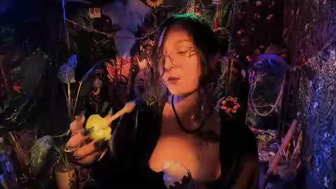 Snapshot of _lady_luna_ chatting on June 29, 11:16 pm Lady Luna online show from June 29, 11:16 pm