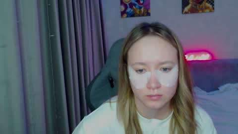 Snapshot of _lalune_ chatting on January 24, 9:05 pm _lalune_ online show from January 24, 9:05 pm