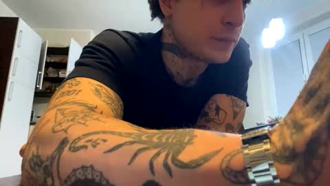 Layne online show from January 10, 8:43 pm