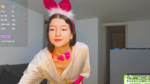 Snapshot of _leiablackley_ chatting on October 13, 11:27 pm Sharon and Ed online show from October 13, 11:27 pm