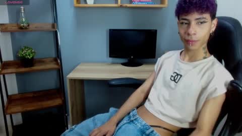  L E M M O N  online show from February 20, 9:42 pm