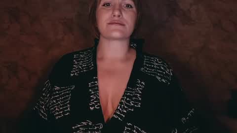 Snapshot of _letty_ chatting on July 16, 9:32 pm Letty online show from July 16, 9:32 pm