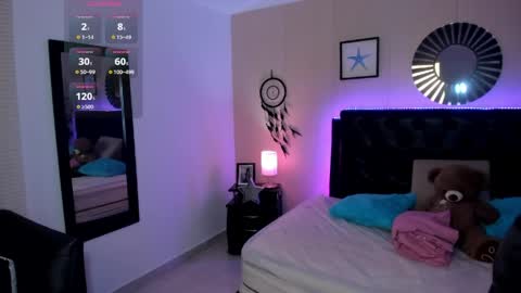 Liily online show from March 27, 11:48 pm