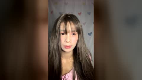 Snapshot of _lily0_ chatting on June 10, 2:16 pm _lily0_ online show from June 10, 2:16 pm