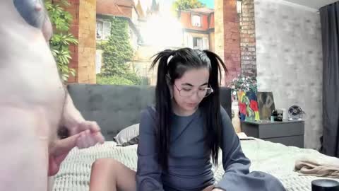 Snapshot of _litteangie_ chatting on May 5, 2:58 pm _litteangie_ online show from May 5, 2:58 pm