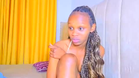 Littlevenus online show from March 4, 2:45 pm