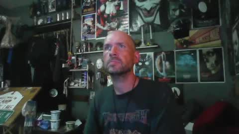 Snapshot of _longfellow chatting on June 12, 6:18 pm That guy online show from June 12, 6:18 pm