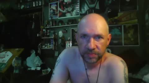 Snapshot of _longfellow chatting on June 14, 3:36 pm That guy online show from June 14, 3:36 pm