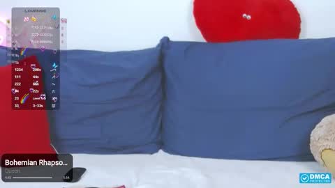   online show from March 1, 10:45 pm