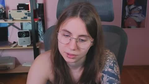 Ann online show from April 25, 8:28 pm