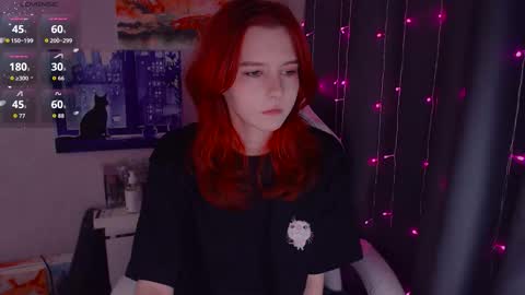 Snapshot of _lovelylu_ chatting on February 28, 7:26 pm Lu online show from February 28, 7:26 pm