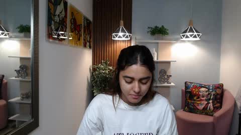 Snapshot of _lucy_grey chatting on June 5, 11:05 am Lucy online show from June 5, 11:05 am