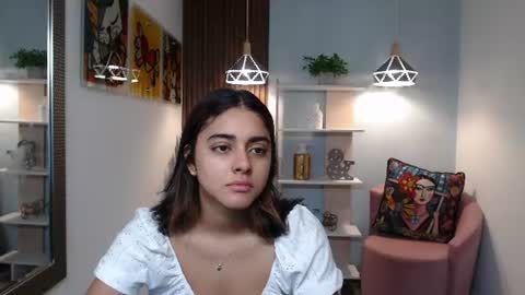 Snapshot of _lucy_grey chatting on June 15, 11:01 am Lucy online show from June 15, 11:01 am