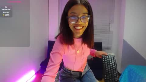 Lucy  online show from January 8, 3:19 am