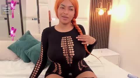 _luna_rossee_ online show from February 7, 1:59 pm