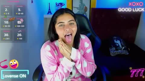 Snapshot of _luna_torres chatting on May 12, 2:25 pm luna torres online show from May 12, 2:25 pm