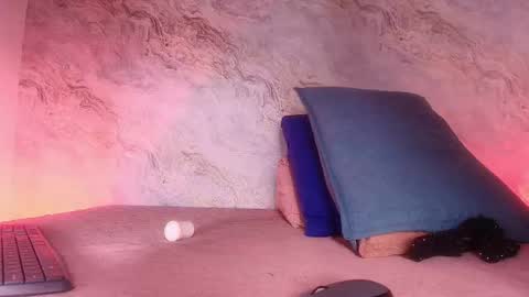 Maddy online show from November 7, 11:54 am