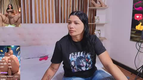 Snapshot of _malikaa_ chatting on April 26, 1:20 pm malka online show from April 26, 1:20 pm