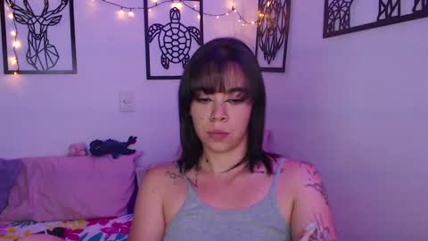 Marce  online show from February 13, 1:40 am