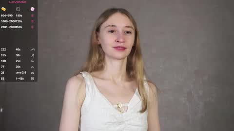 Snapshot of _marvelous_time_ chatting on September 26, 3:43 am Gwen online show from September 26, 3:43 am