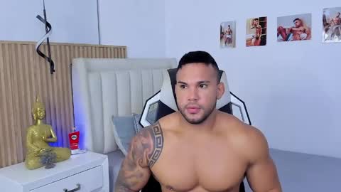 _matthew_santos_ online show from April 21, 3:02 am